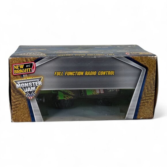 New Bright Monster Jam R/C Grave Digger 27 MHz Full Function Radio Control Truck - Picture 7 of 8